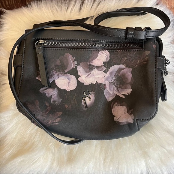 Simply Vera Vera Wang Crossbody Bag Black Floral Print Faux Leather Purse - Picture 4 of 11
